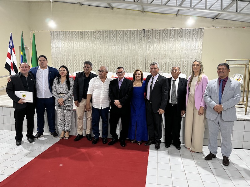 Sessão Solene de entrega de Título de Cidadão Barra-cordense