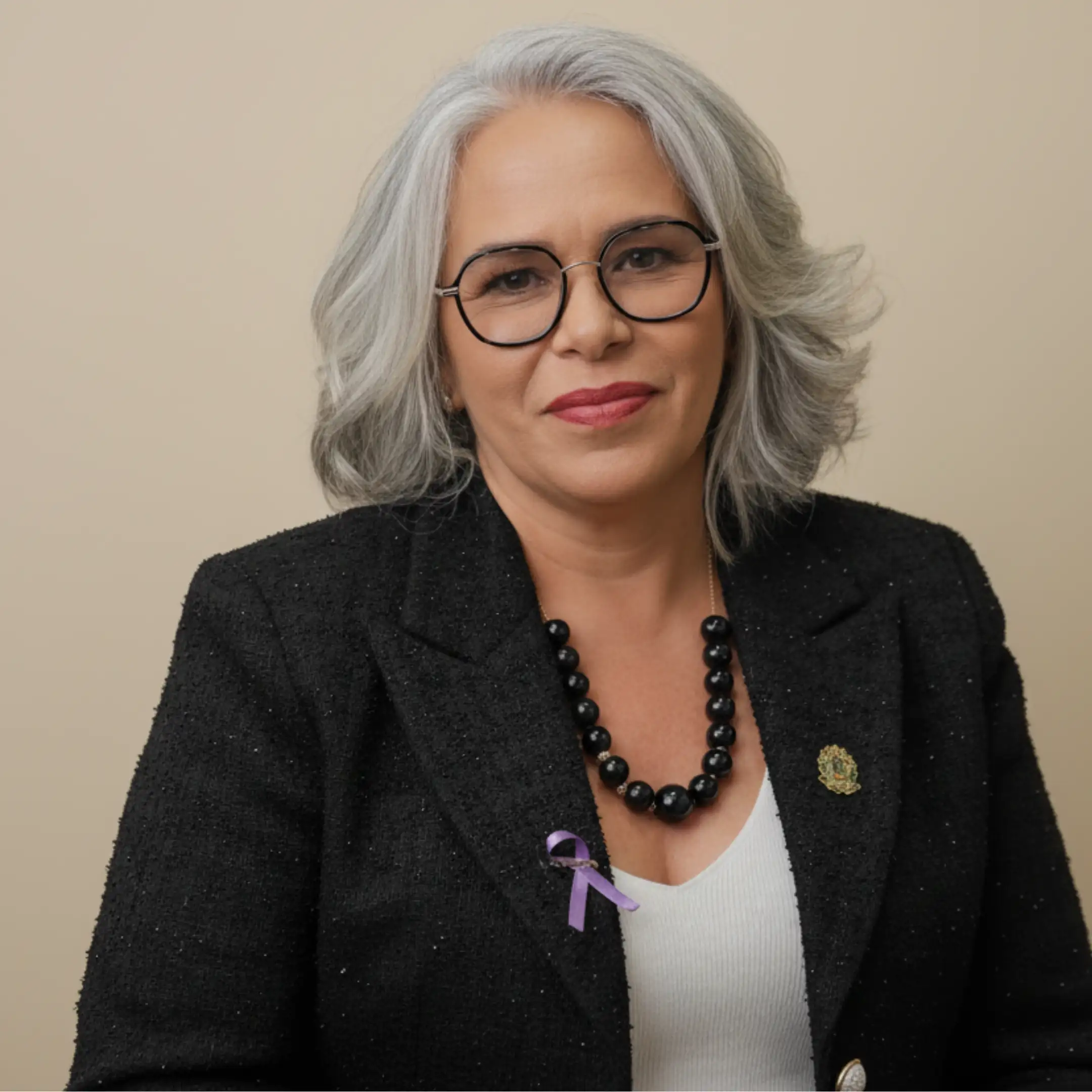 Vereadora Odeane de Sá Oliveira solicita melhorias na infraestrutura viária e instalação de redutor de velocidade no bai