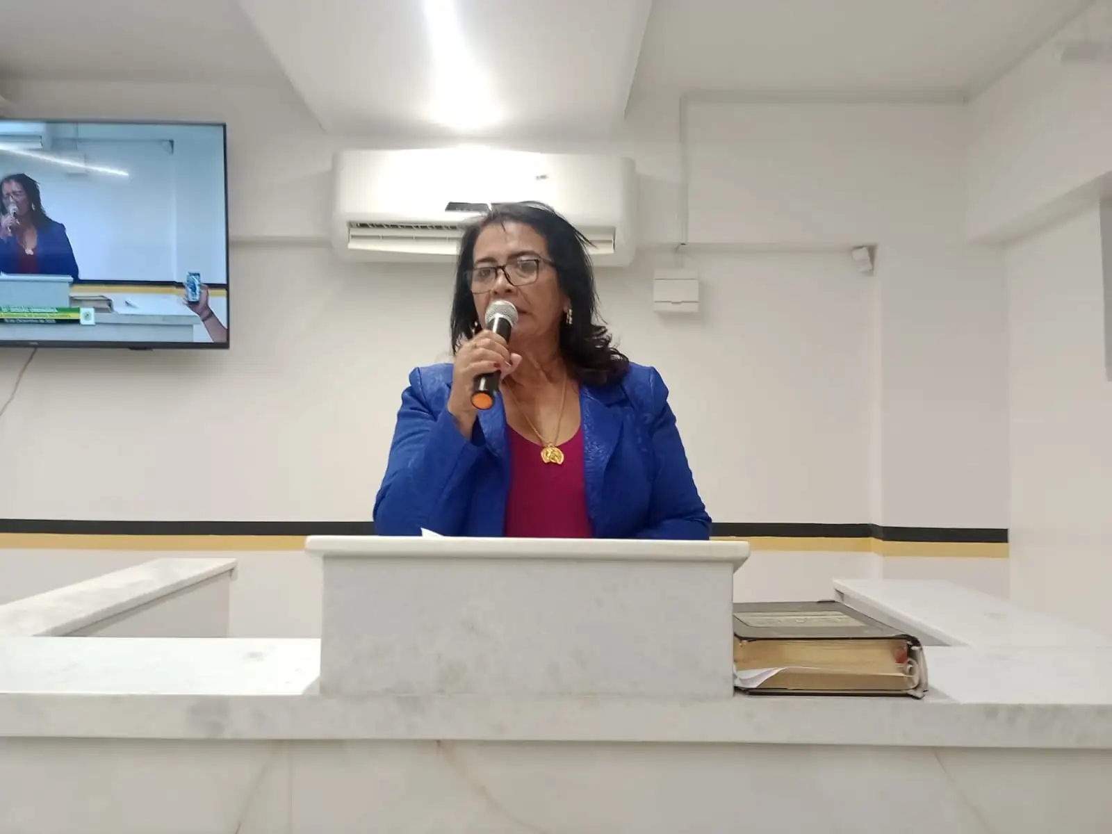 Vereadora Kassi Pompeu solicita agilidade na reforma da Unidade Básica de Saúde do bairro Tamarindo