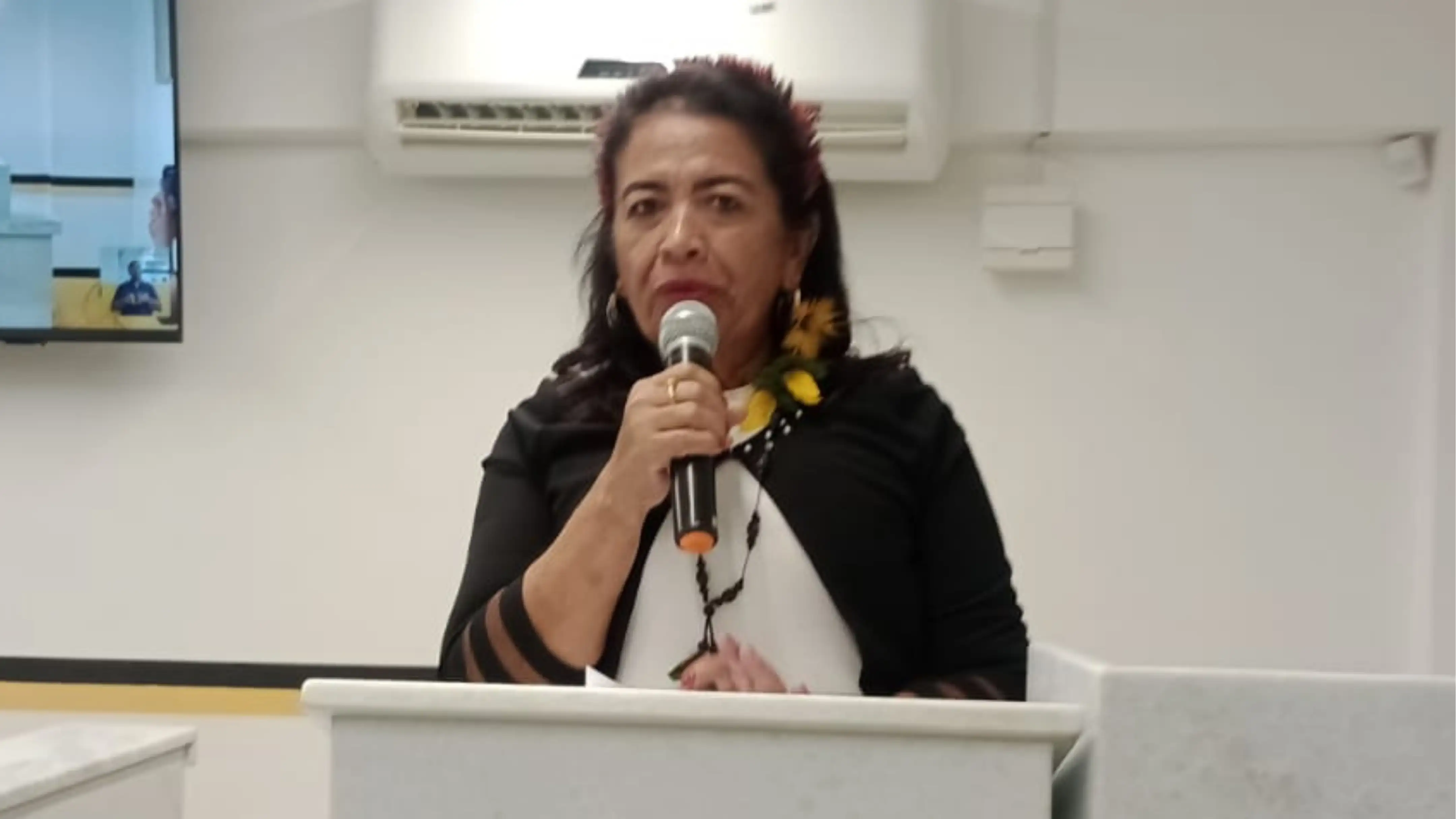 Vereadora Kássi Pompeu defende criação de Centro de Recuperação e propõe força-tarefa pela saúde mental em Barra do Cor