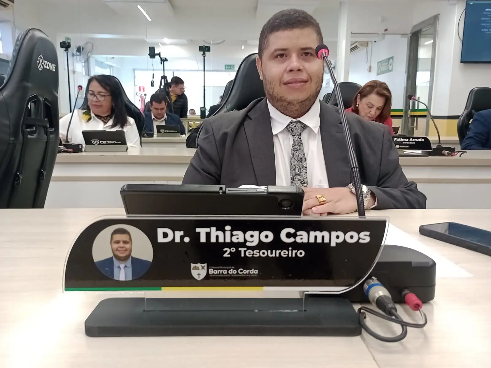 Vereador Dr. Thiago Campos denuncia atraso de salários na saúde e cobra solução para ruas e escolas em Barra do Corda